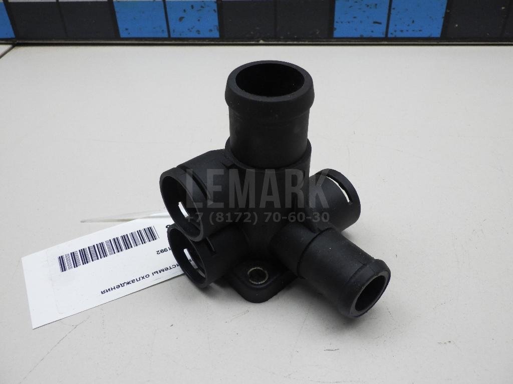 Фланец двигателя системы охлаждения