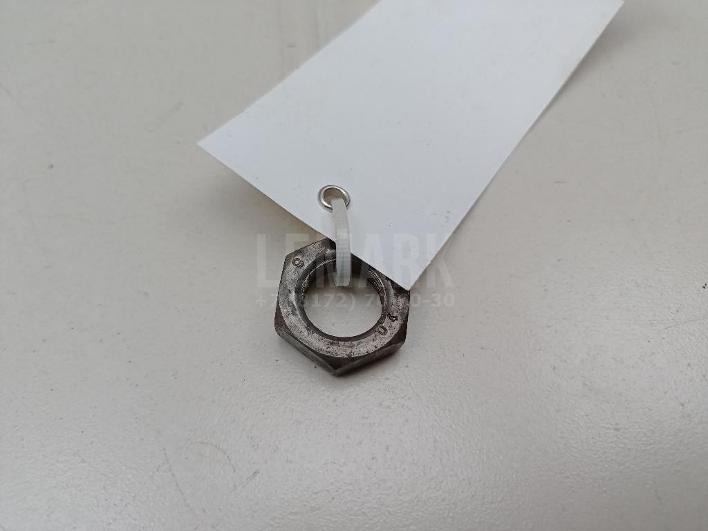 Гайка задней ступицы