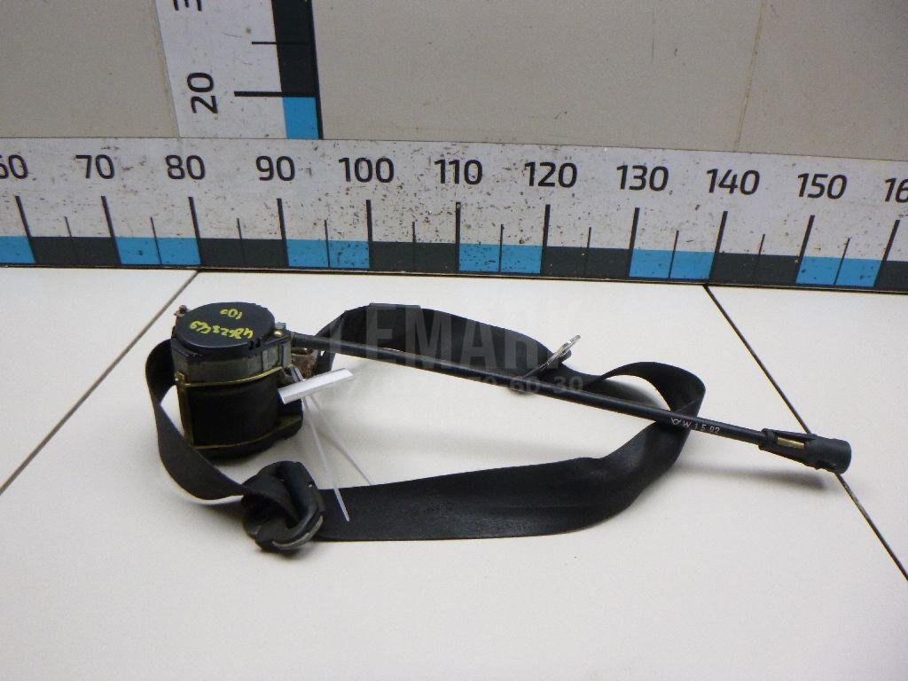 Ремень безопасности