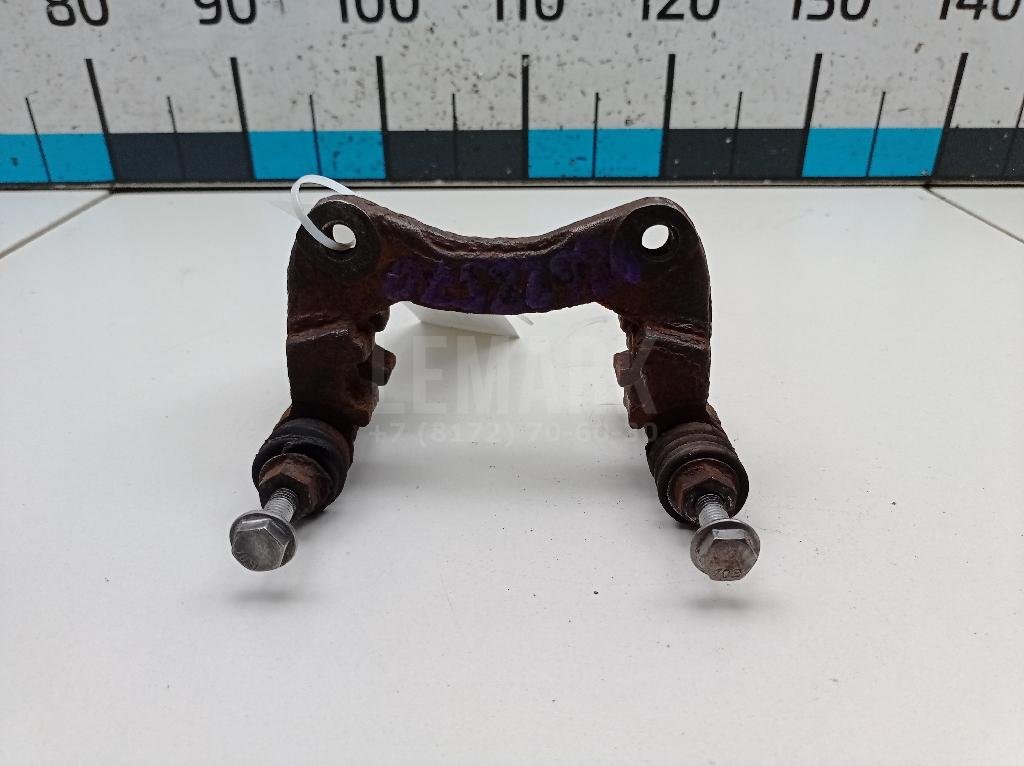 Скоба суппорта заднего