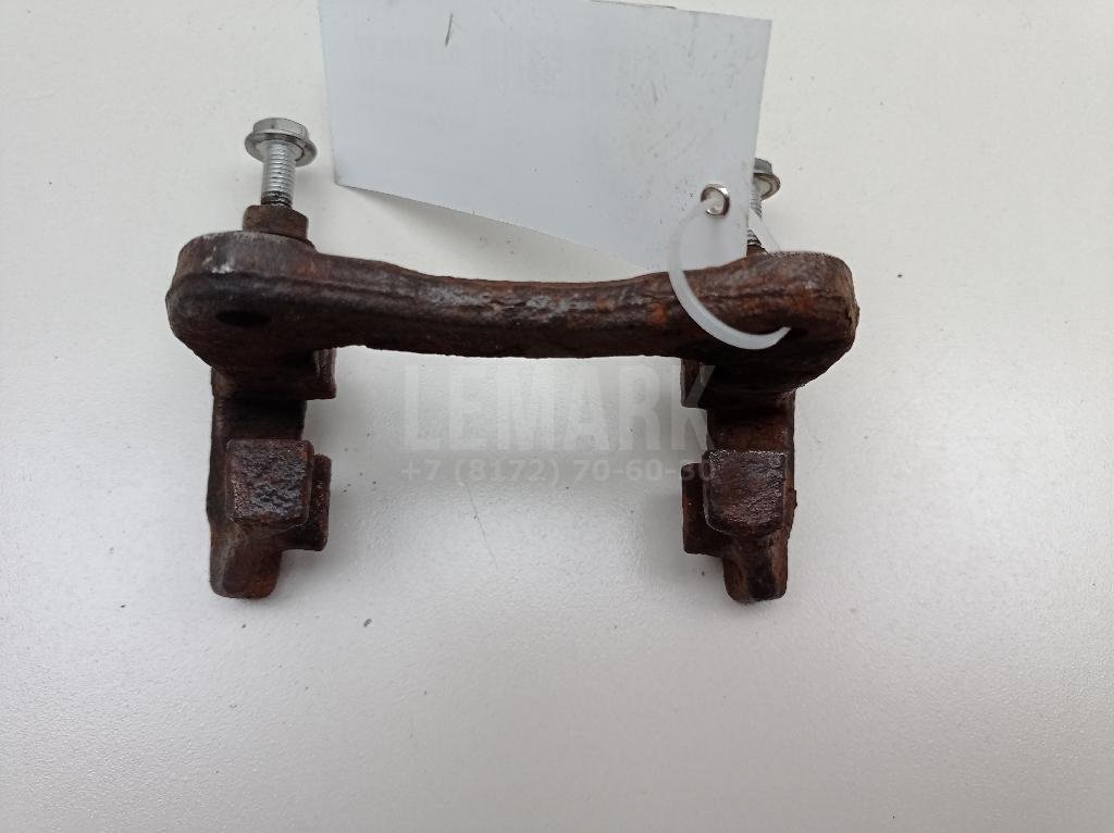 Скоба суппорта заднего