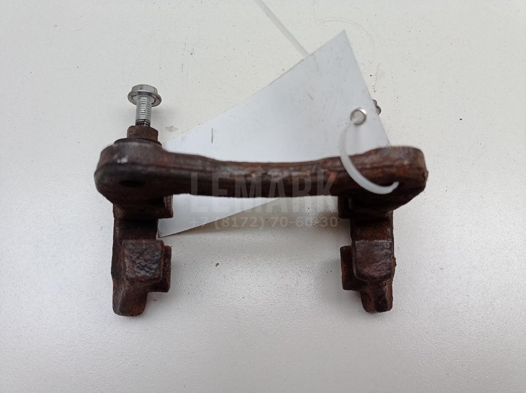 Скоба суппорта заднего