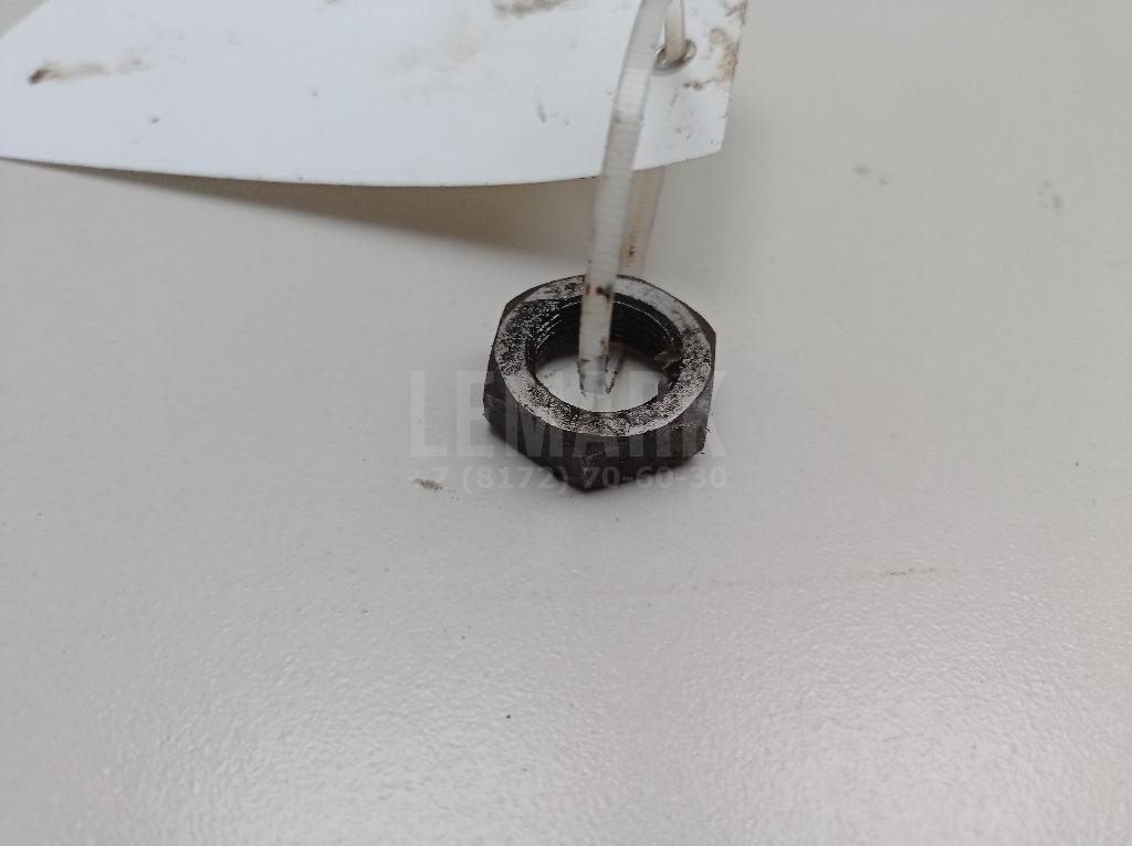 Гайка задней ступицы