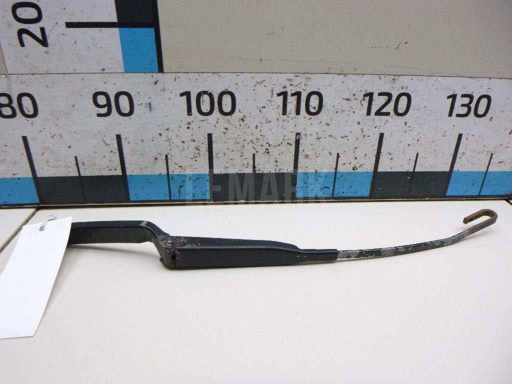 Поводок стеклоочистителя передний левый