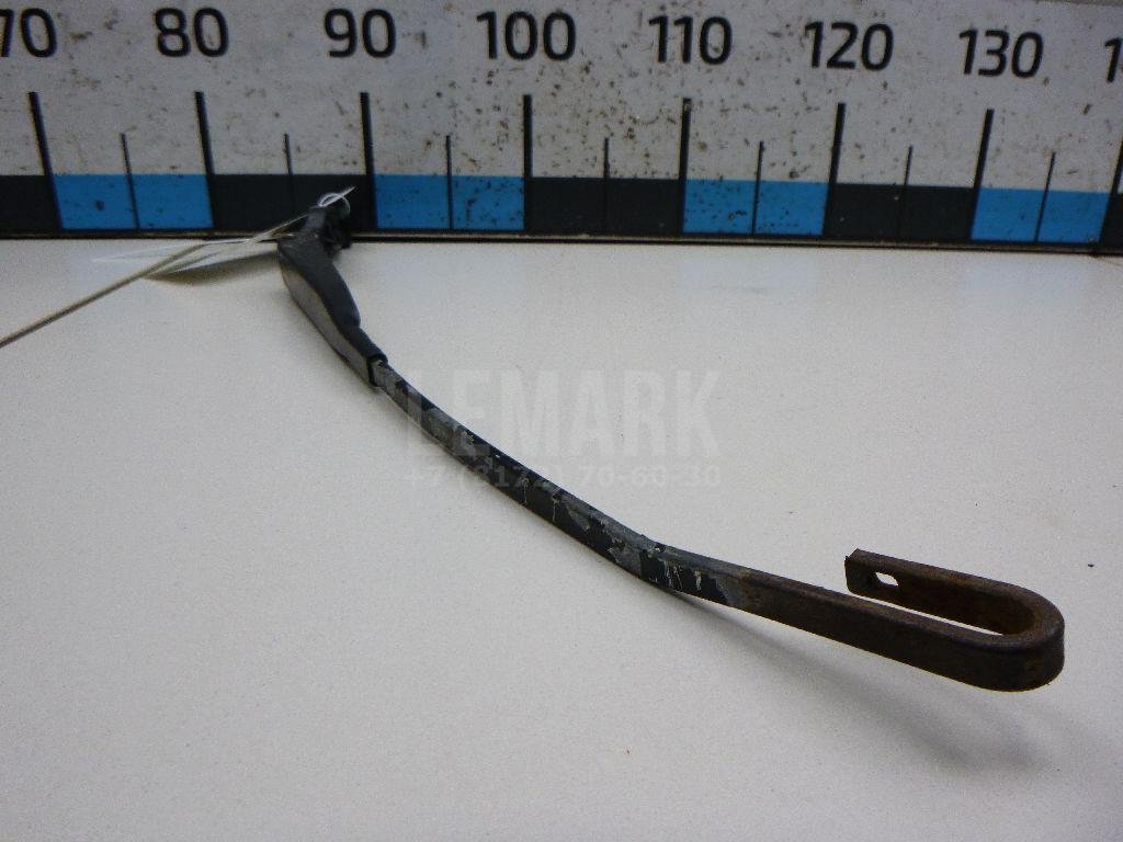 Поводок стеклоочистителя передний левый