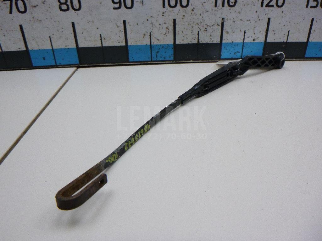 Поводок стеклоочистителя передний левый