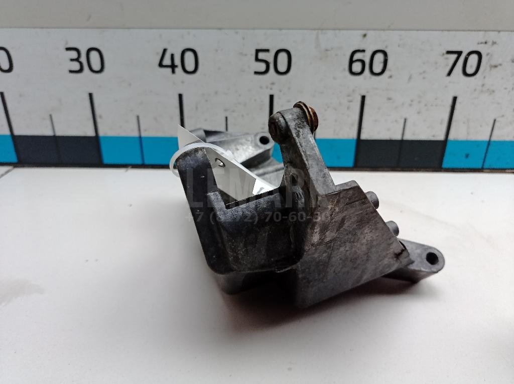 Кронштейн гидроусилителя для  Audi A5/S5 (F5) 2017