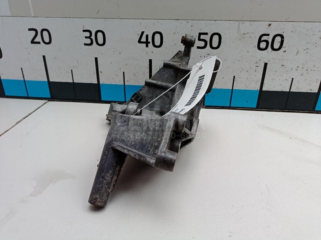 Кронштейн гидроусилителя для  Audi A5/S5 (F5) 2017