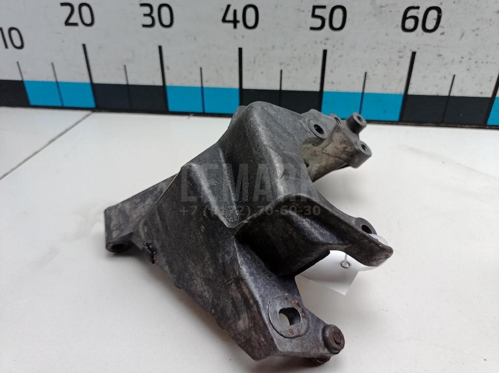 Кронштейн гидроусилителя для  Audi A5/S5 (F5) 2017