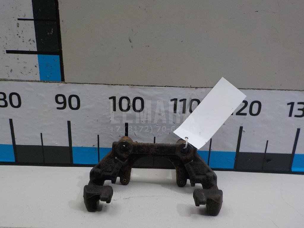 Скоба суппорта переднего