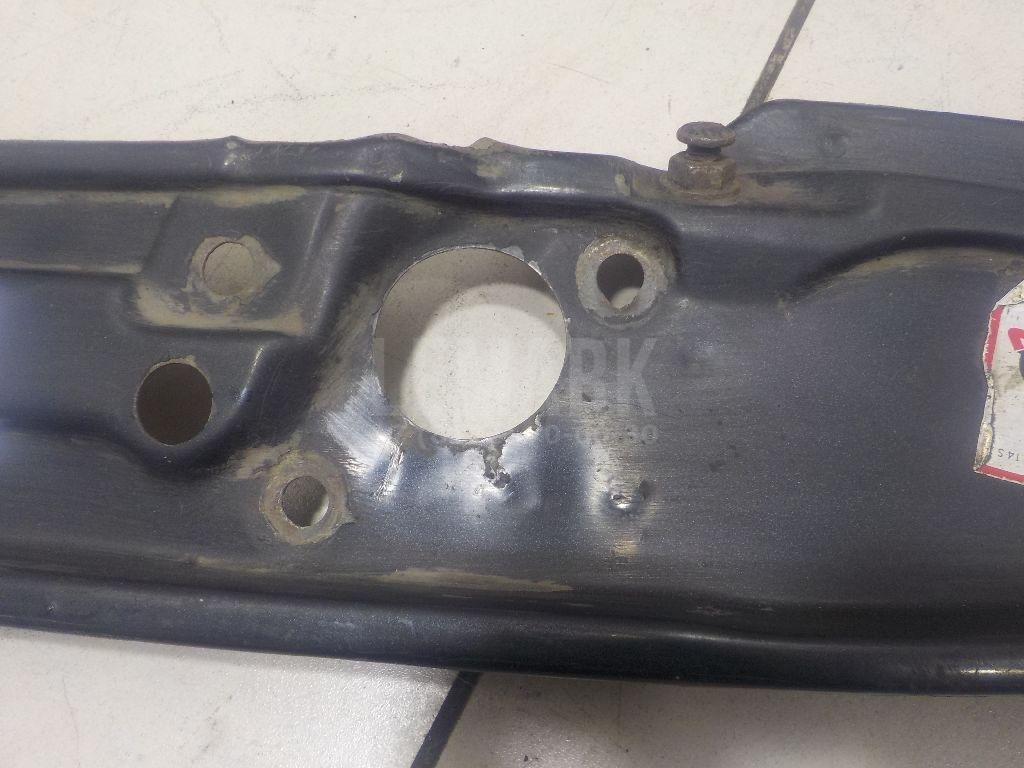 Панель передняя