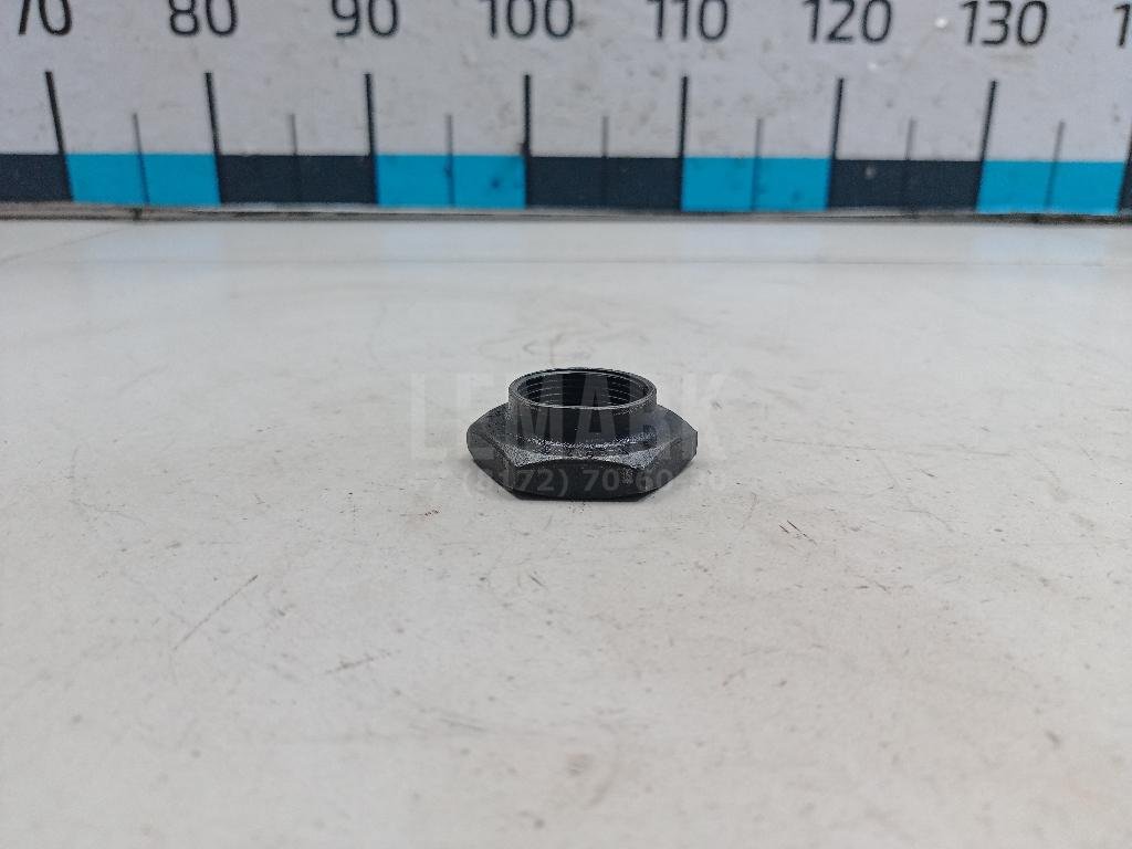 Гайка хвостовика