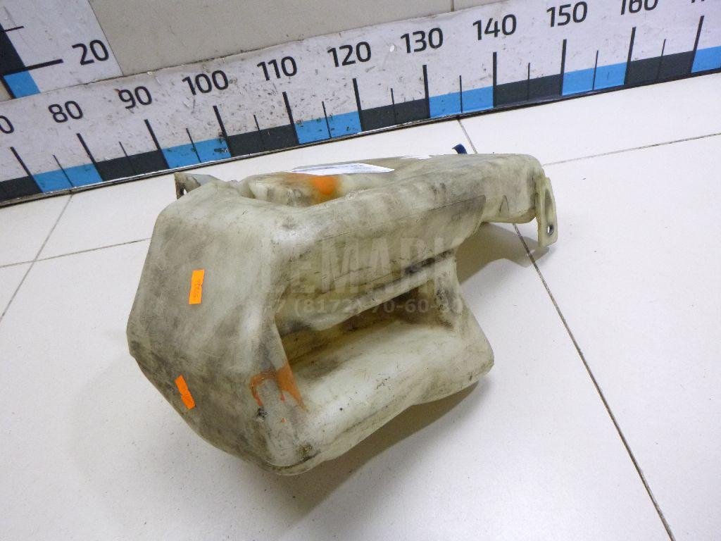 Бачок омывателя лобового стекла