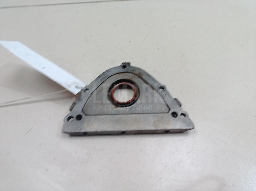 Крышка двигателя передняя