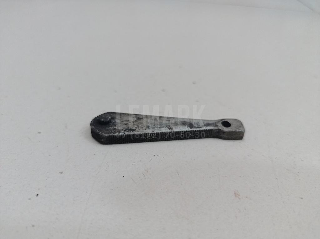 Регулировочный рычаг