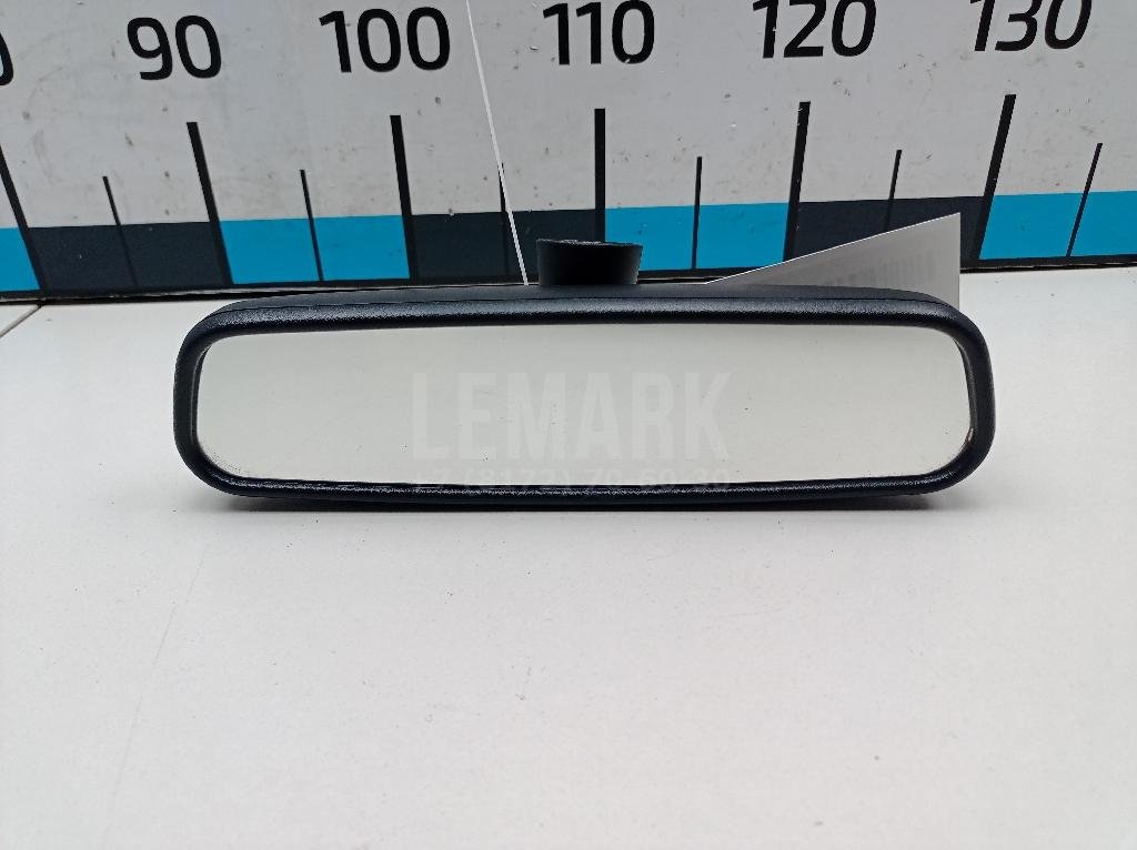 Зеркало заднего вида