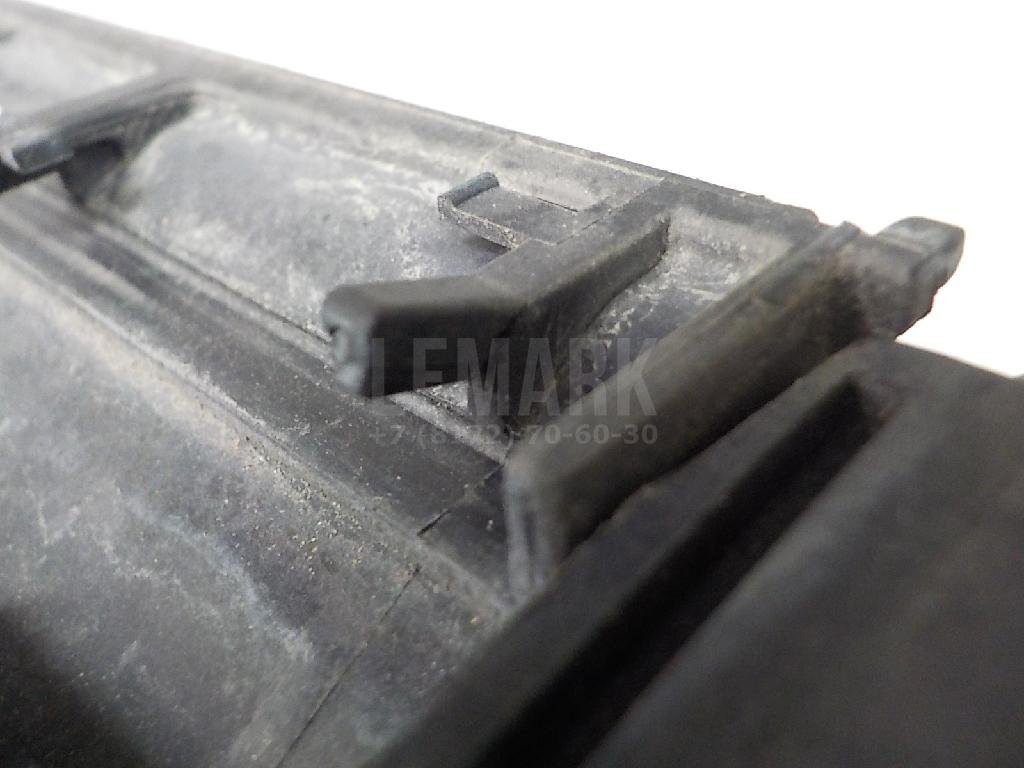 Ручка двери передней наружная левая