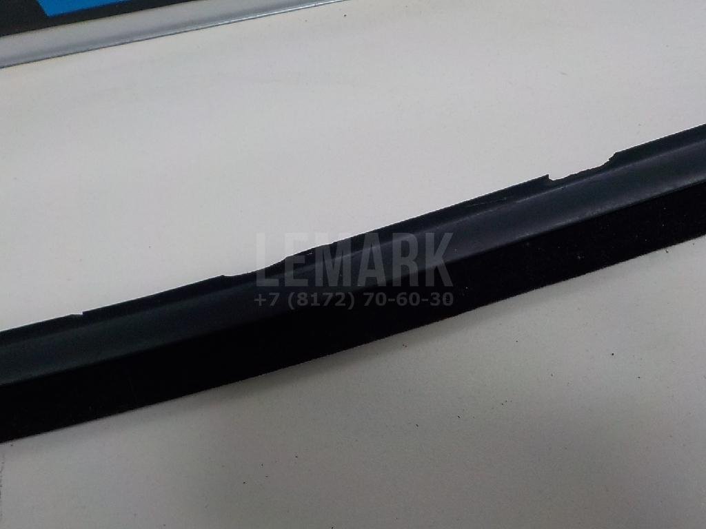 Уплотнитель стекла двери для  Audi A1 (8X) 2010-2018