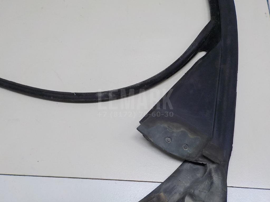 Уплотнитель стекла двери для  Audi A1 (8X) 2010-2018