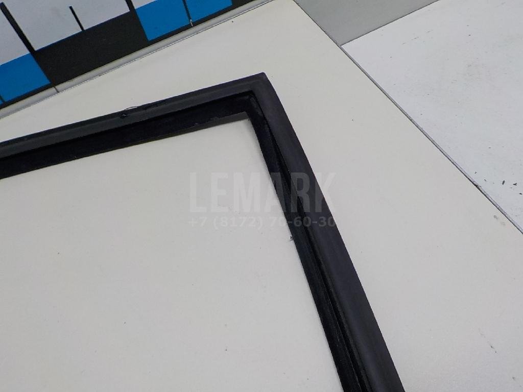 Уплотнитель стекла двери