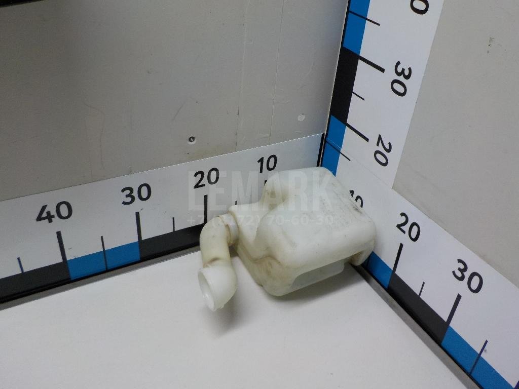 Бачок омывателя заднего стекла