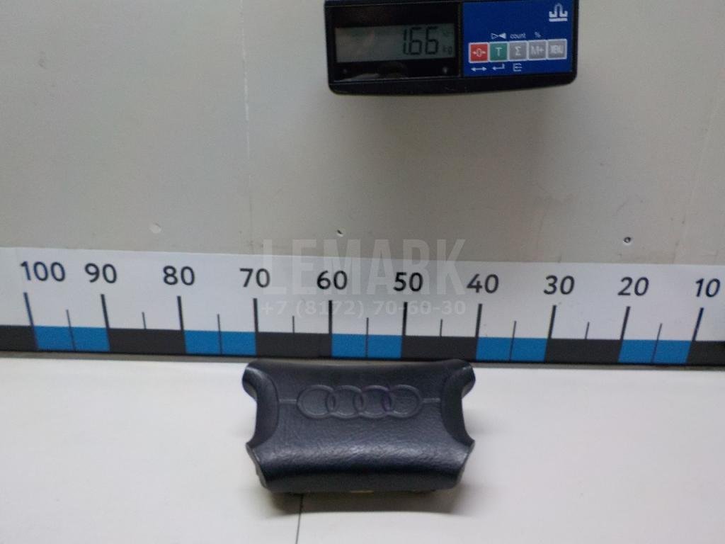 Подушка безопасности в рулевое колесо