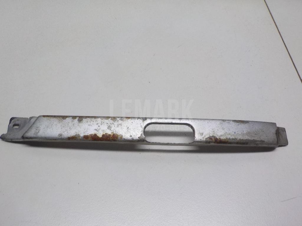 Планка под фару левая