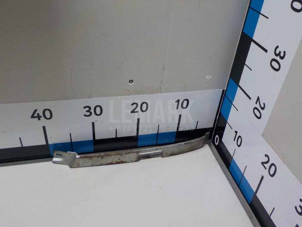 Планка под фару левая