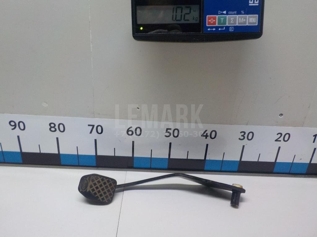 Педаль тормоза