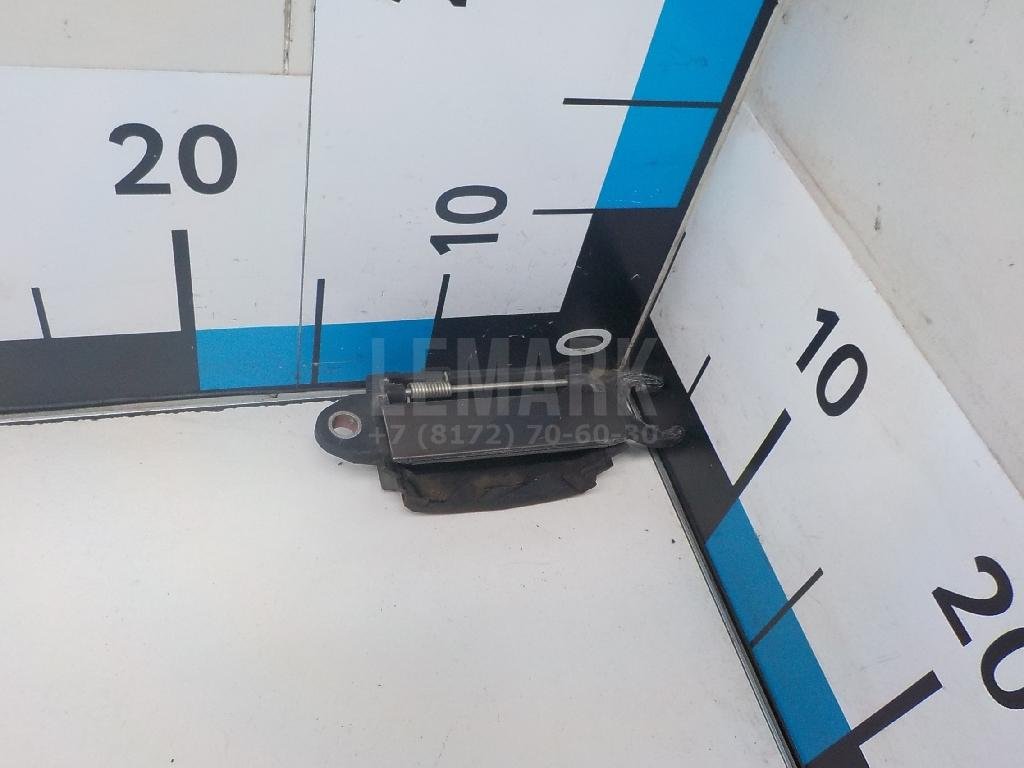 Ручка двери передней наружная левая