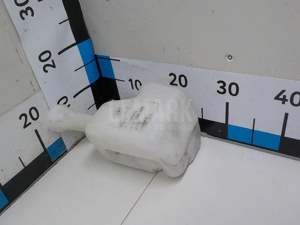 Бачок омывателя заднего стекла