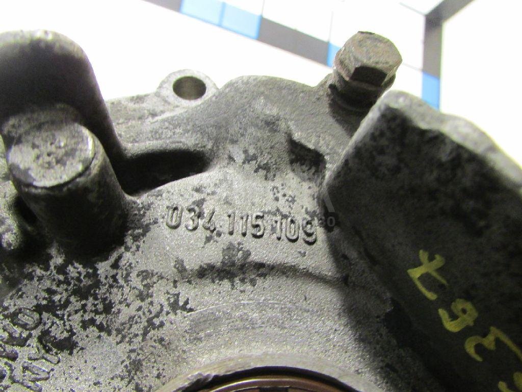 Насос масляный