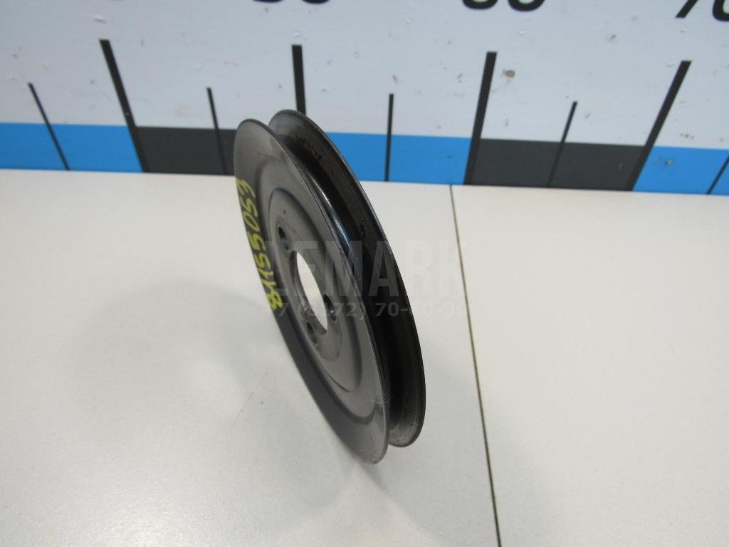 Шкив водяного насоса (помпы)