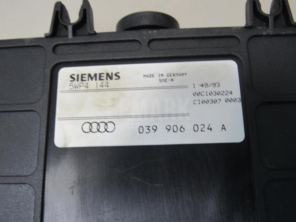 Блок управления двигателем