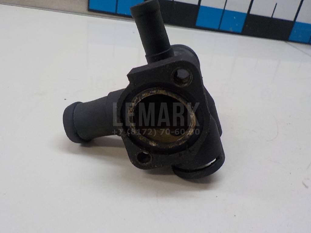 Фланец двигателя системы охлаждения