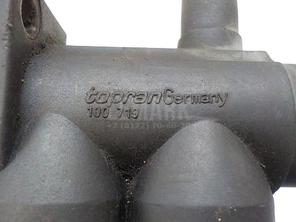 Фланец двигателя системы охлаждения