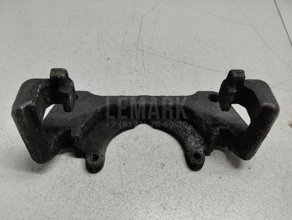 Скоба суппорта переднего