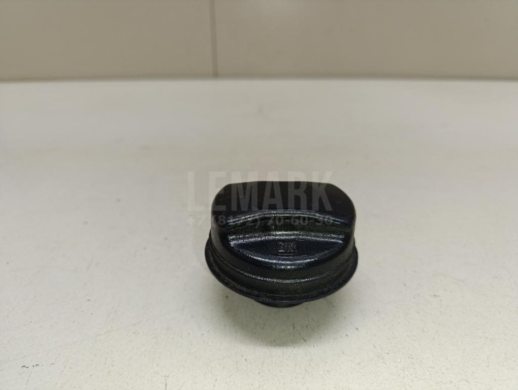 Крышка топливного бака