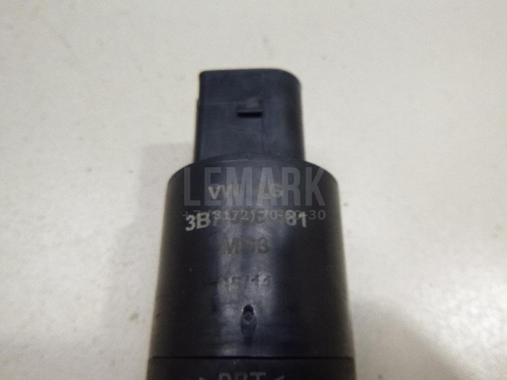 Насос омывателя фар