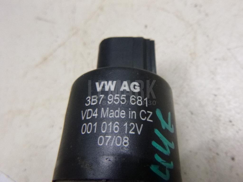 Насос омывателя фар