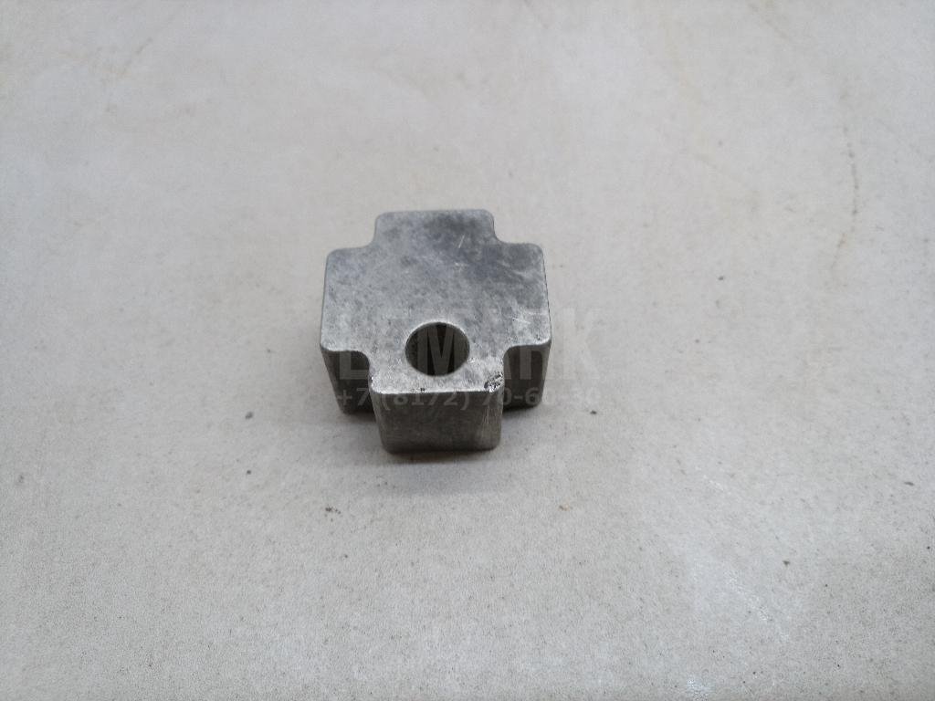 Тройник (тормозная)