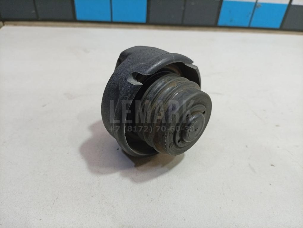 Крышка топливного бака