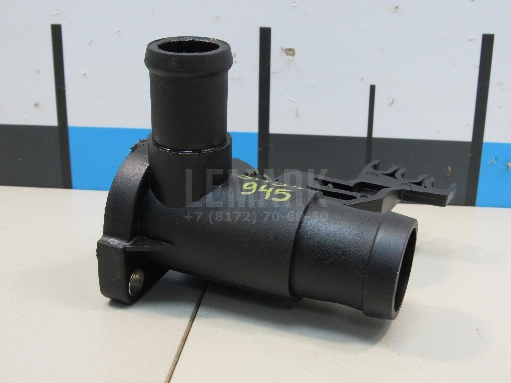 Фланец двигателя системы охлаждения