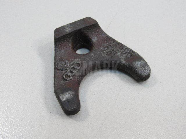 Кронштейн (сопут. товар)