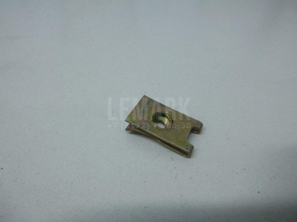 Скоба крепления обшивки