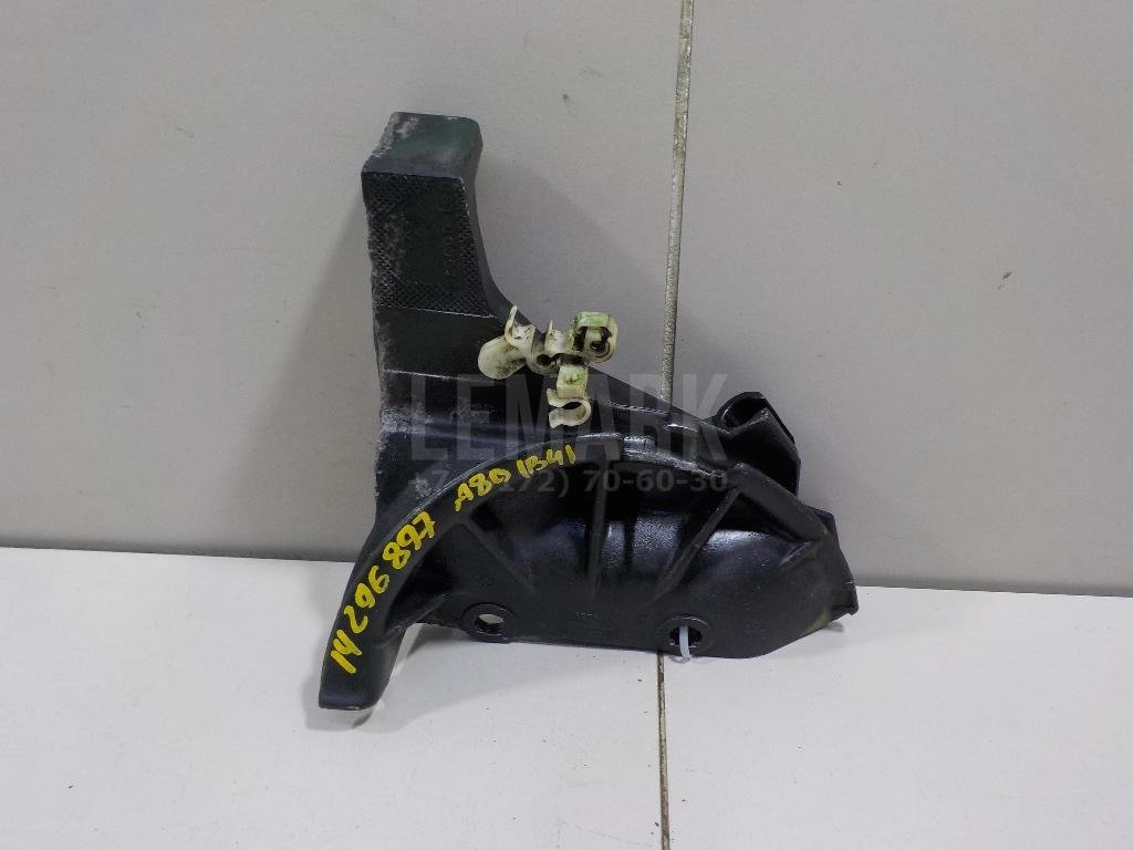 Кронштейн (сопут. товар)