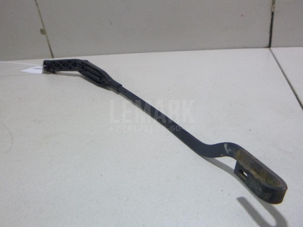 Поводок стеклоочистителя передний левый