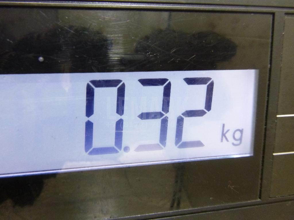 Поводок стеклоочистителя передний левый