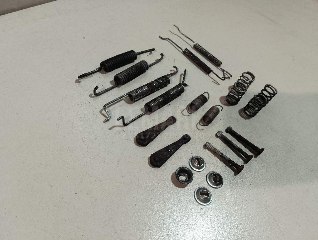 Установочный к-кт задних колодок