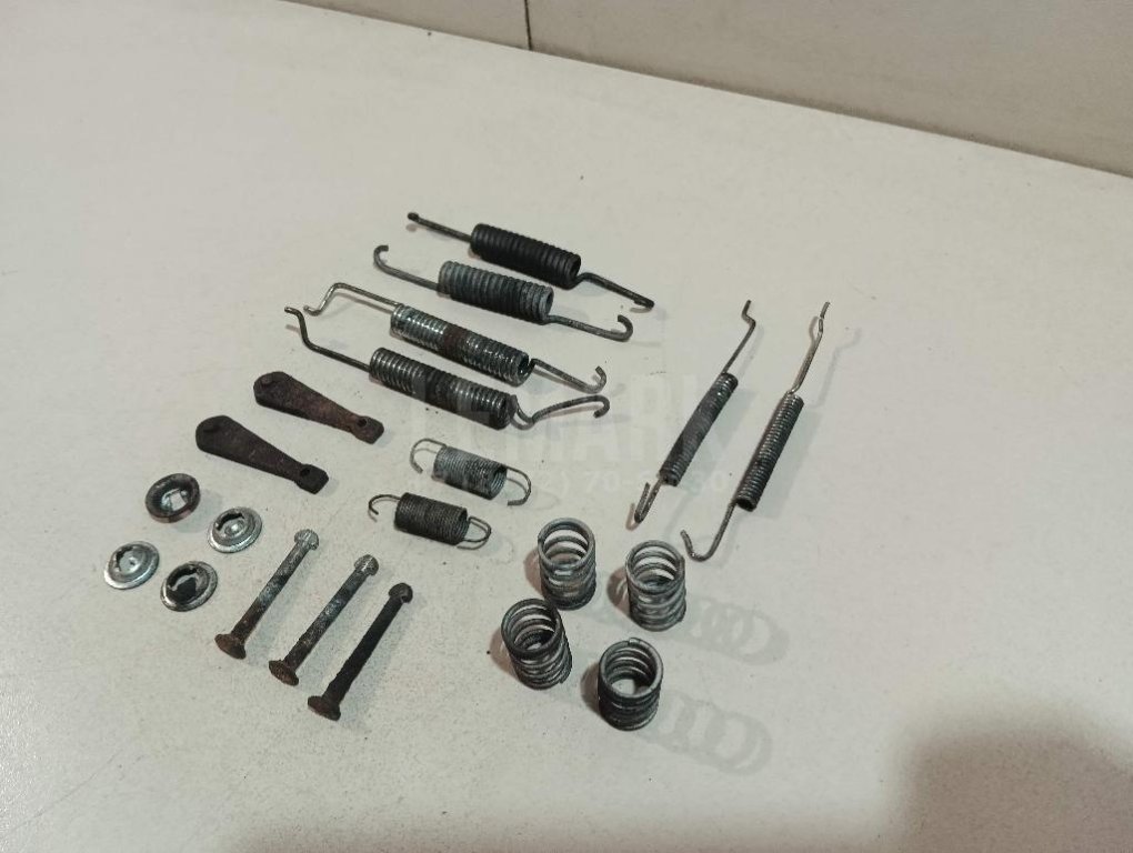 Установочный к-кт задних колодок